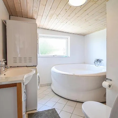 Kausvej Bjert Denm Ferienhaus *